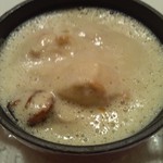 ククセモワ - 牡蠣のクリームスープ・ほうれん草のフラン