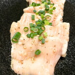 YAKINIKU BON'S - シマチョウ　1,200円（込）