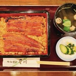 うなぎの豊川 - パカッ！