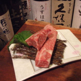馬肉は低カロリー、高タンパクの食材です。