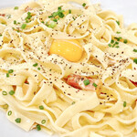 鎌倉パスタ - 厚切りベーコンのカルボナーラ鎌倉風大盛り