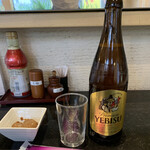 Unatetsu - エビスビール中瓶630、お通しの玉こんにゃく