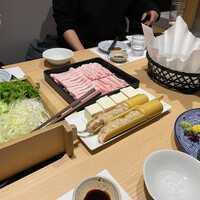 豚しゃぶ せいろ蒸し 豚匠 なんば邸 - 