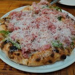Pizzeria Parentesi - 生ハムピザ