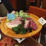 熟成肉バル レッドキングコング 橋本 - 