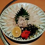 海鮮句菜 三楽 - とらふぐの刺身
