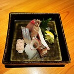 いざかや しん - 『割鮮本日盛り合わせ』は6種盛り合わせでした(o^^o)