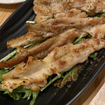 Teppanyaki Masamune - 若鶏せせり塩焼き 770円