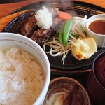 ご馳走家 ゆたか - ご飯大盛りー(^o^)