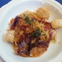 RISTORANTE YOSHIMI - ☆ホタテ貝柱とトレビスのリングイーネ…トマトソース編