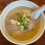 らーめん ひなた - とんこつ塩のアップ