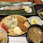 大かまど飯 寅福 アトレ松戸 - 秋刀魚と牡蠣フライの二種盛り定食