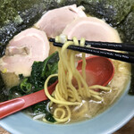 横浜ラーメン はま家 - 