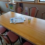 沖縄料理 美ら結 - テーブル席