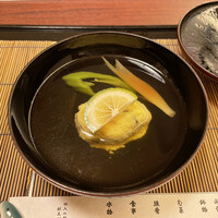 京懐石 みのきち 新宿住友店 - 北山
                      お椀 鱧真丈