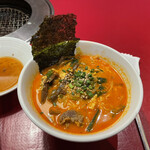 焼肉トラジ - 名物ユッケジャン麺