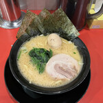 横浜家系ラーメン ええが家 - 