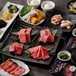 Yakiniku Sukiyaki Jun - 黒毛和牛ユッケが付いた『豪華絢爛』焼肉コース ￥5,400