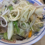 長崎亭 - 麺は太麺