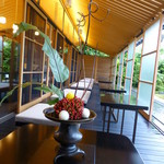 虎屋菓寮 - 2013年5月入口方向のテラス席！