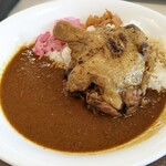 すき家 - 炭火焼きほろほろチキンカレー 並盛 690円