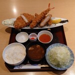 Tonkatsu Ebikatsu Shiawaseya - 蓋を開けてみた