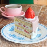 喫茶CHABO - カフェオレ、ルビーチョコがけいちごショート