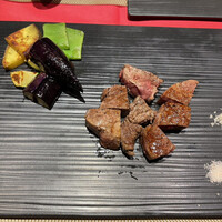 鉄板焼 ステーキ 北野坂 - 【Casual Lunch course】旬菜のオードブルや厳選国産サーロイン等全5品
                【肉鉄板焼き】国産牛フィレの鉄板焼き 季節の野菜を添えて