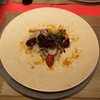 鉄板焼 ステーキ 北野坂 - 【Casual Lunch course】旬菜のオードブルや厳選国産サーロイン等全5品
                【冷菜】旬魚のカルパッチョサラダ仕立て