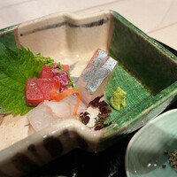 段屋鈴江 - 