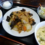 香港料理　濱龍 - 鶏肉と白菜・きくらげ炒め(2013/05/24撮影)