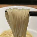 YAKITORI 燃 es - 百名店クラスの自家製麺