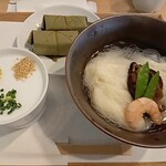 Miwa Yamamoto Oshokujidokoro - 白髪と柿の葉寿司