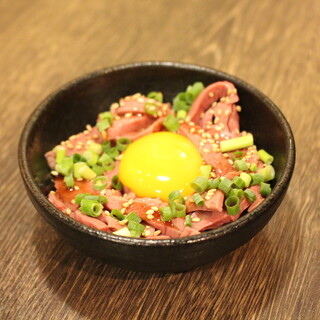【食感生に近いのに安全！豚の肉刺し】