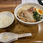 KONOSHIRO - 味玉黒の鶏白湯らぁめん＋ご飯（小）