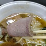 手打 焔 - スモーキーで柔らかなチャーシュー