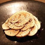 ラチュレ - ☆
      鹿のタンサラダマッシュルーム（中に梨）
      
      鹿の舌ってこんな美味しいの⁉️