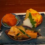 門土庵 - 前菜盛り合わせ(ピリ辛メンマ、南瓜煮、玉子焼)(R3.11.9撮影)