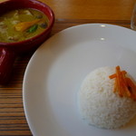 CURRY CURRET - 【ポークと野菜のタイ風グリーンカレー（☆☆☆）　７４０円】