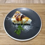Blue Bee SAND - ブリュレチーズケーキ