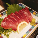 弥助 - ブリ刺し