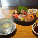 立ち飲み テッケン - 鳳凰美田 赤判 純米大吟醸 ＆ 刺身盛