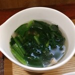 キッチン ブルー グローブ - わかめスープのアップ