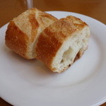 TRATTORIA La Wasabi - かりかりもちもちのバケット二人前！（ランチセット）尚、保原で大人気のパン屋さんファイブウッド製～♪