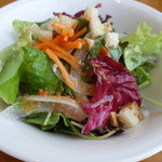 TRATTORIA La Wasabi - ランチのサラダ！相変わらず色彩豊かです。