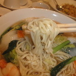 愛蓮 - 海鮮あんかけ汁そば　麺あげ