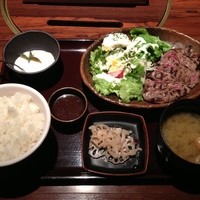 神戸牛炭火焼肉 いく田 代々木 - 国産牛　ステーキ定食　980円