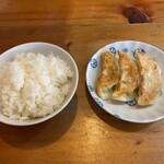 大正麺業 - Bセットのライスと餃子三個