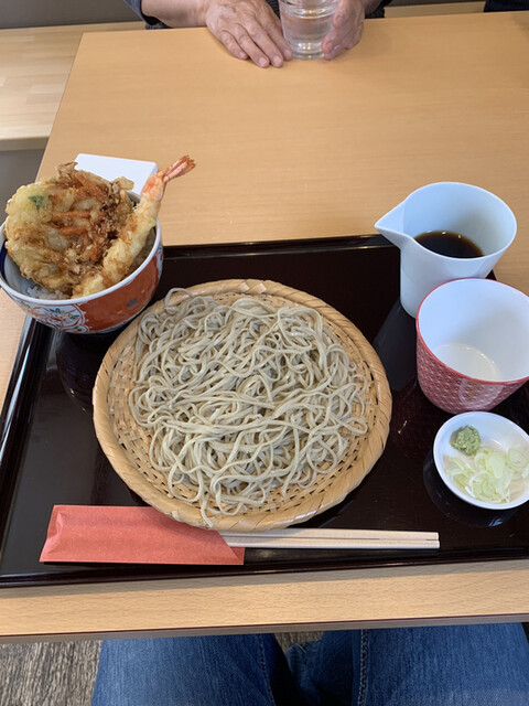 函館のオシャレ蕎麦店 : 楓庵の写真