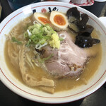 麺や hide - 味噌ラーメン（850円）、味付けたまご（110円）、半チャーハン（330円）